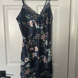 Apt. 9 Floral Lace Trim Sleepwear Small NWT